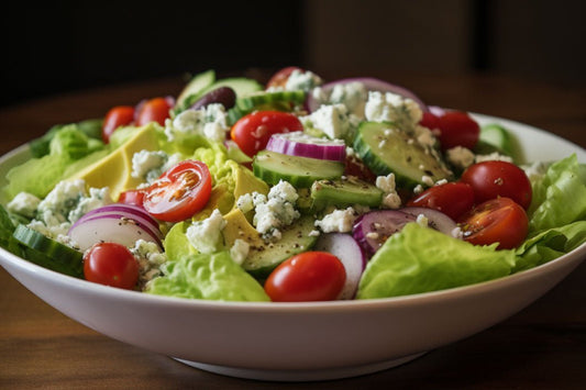 Uppfriskande smörsallad sallad med tangy vinaigrette